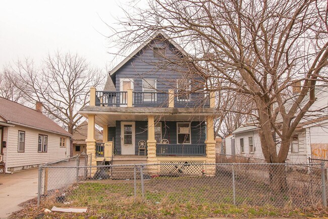 Building Photo - 7415 Elton Ave