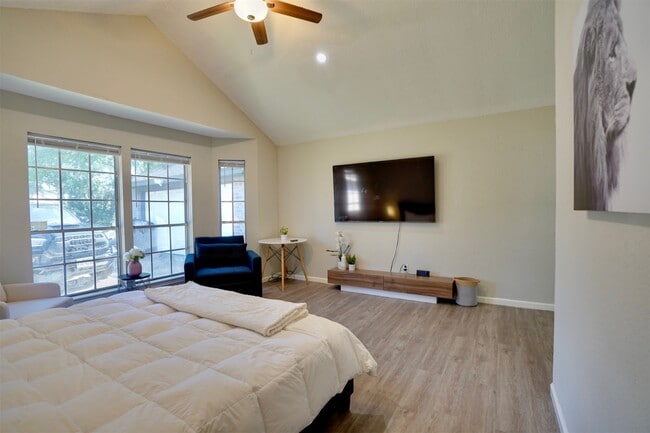 Building Photo - 4010 Oak Terrace Ct