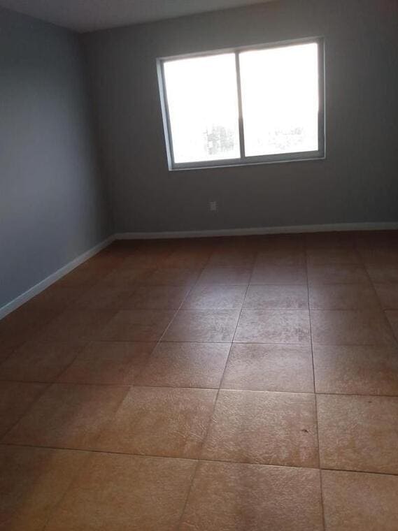 Building Photo - 8001 Crespi Blvd