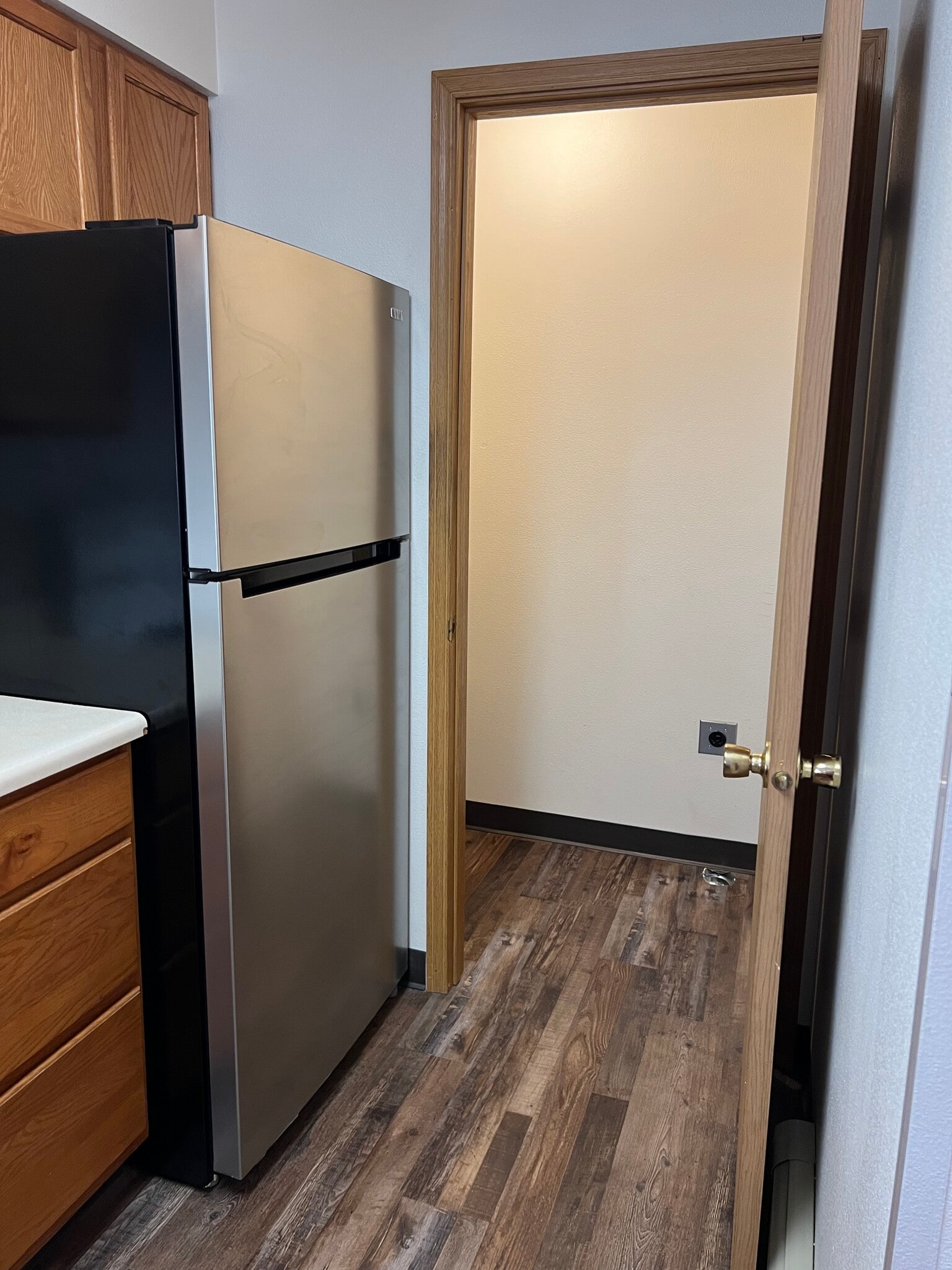 Building Photo - 1526 Lake Elmo Dr