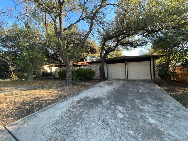 Building Photo - 4526 Maybrook Woods St