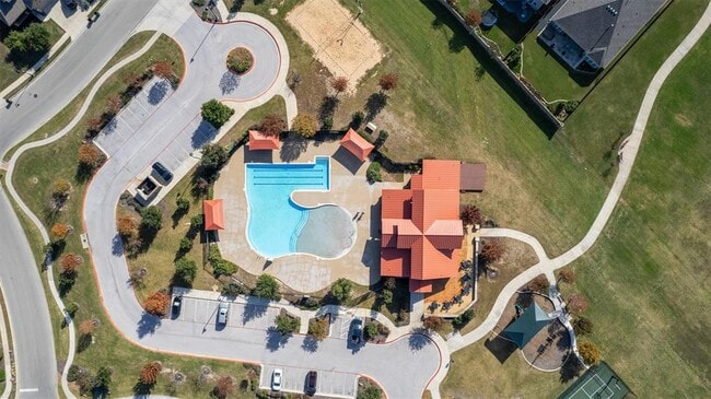 Building Photo - 2700 Mazaro Way