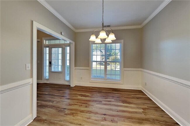 Building Photo - 412 Oscar Way