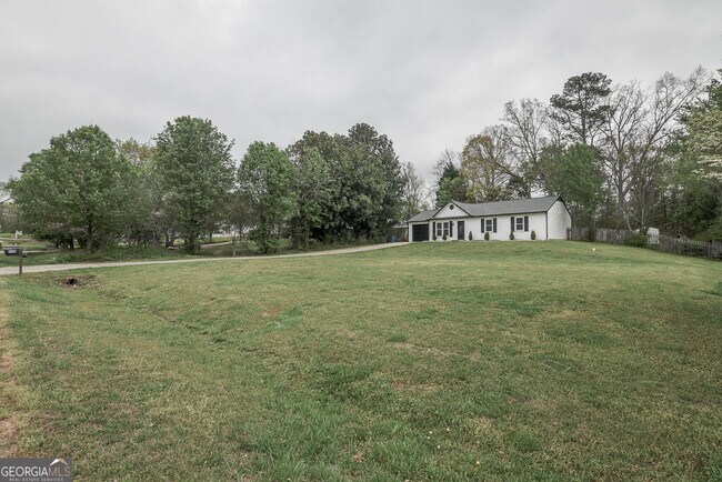 Building Photo - 356 Meadow Trace Dr