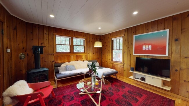 Living room - 2304 Pine Street