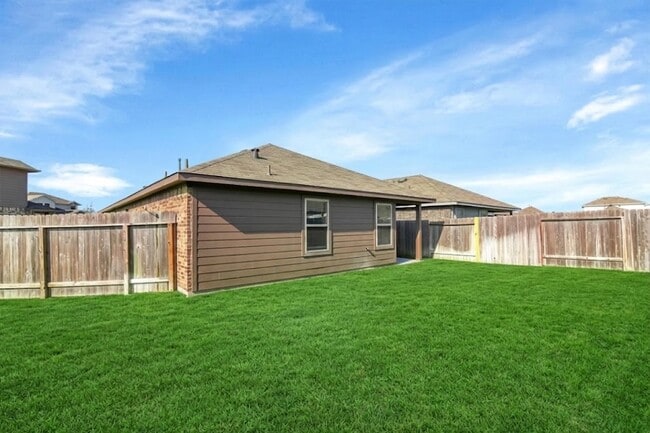 Building Photo - 16831 Silent Pines Ct