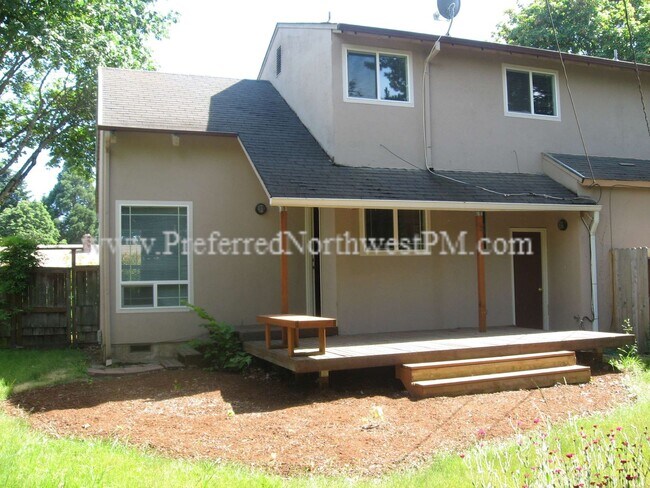 Building Photo - 2233 Monterey Ln