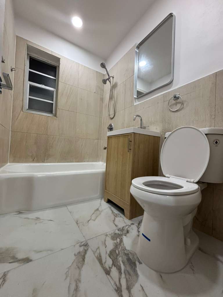 Building Photo - 795 84th St