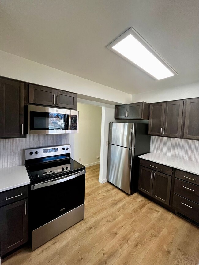 Building Photo - Fully Renovated 4-Bedroom Home, Plus an Office in Prime Bozeman Location