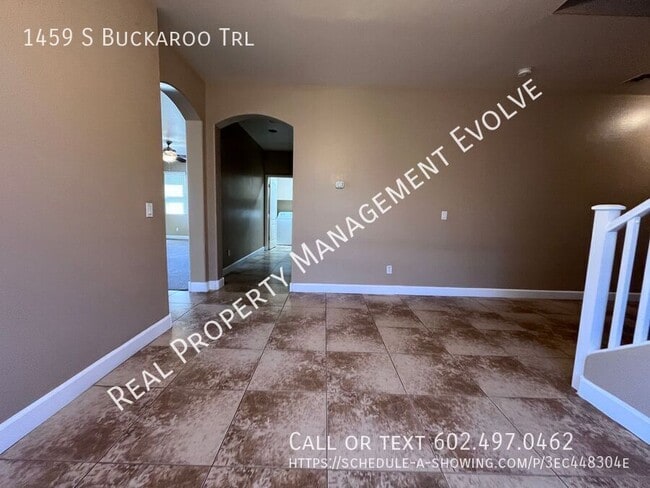 Building Photo - 1459 S Buckaroo Trail