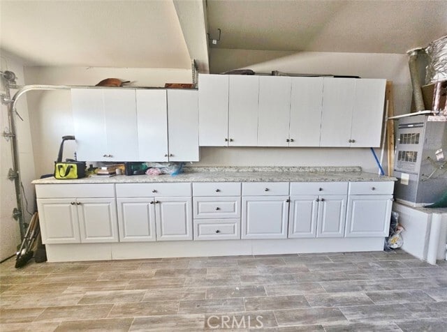 Building Photo - 39620 Glenwood Ct