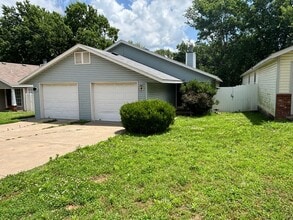 Building Photo - Transformation in Progress: Updated 2BR Duplex in Fayetteville! NO PETS!