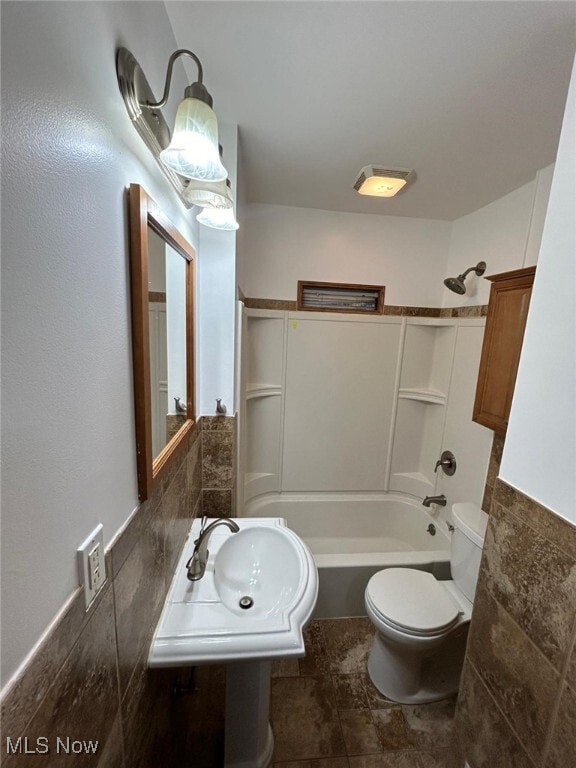 Building Photo - 194 E Baird Ave