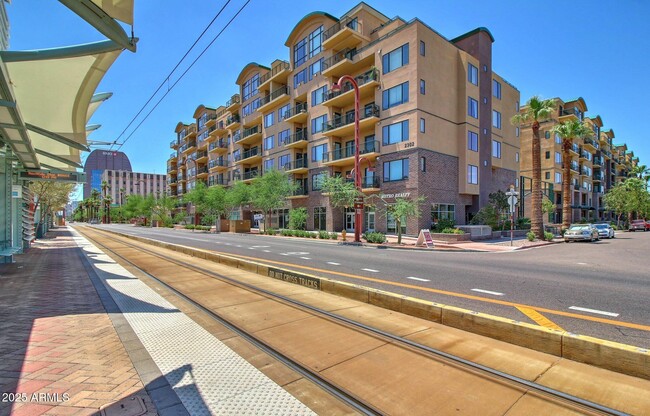 Building Photo - 2302 N Central Ave