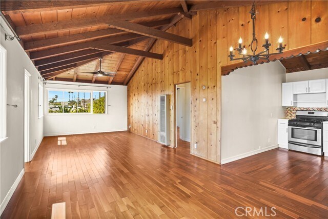 Building Photo - 1290 N Coast Hwy