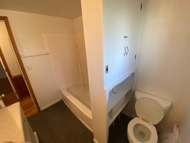 Building Photo - Need housing for Spring Semester? Short-Term 4–6 Month Rental!