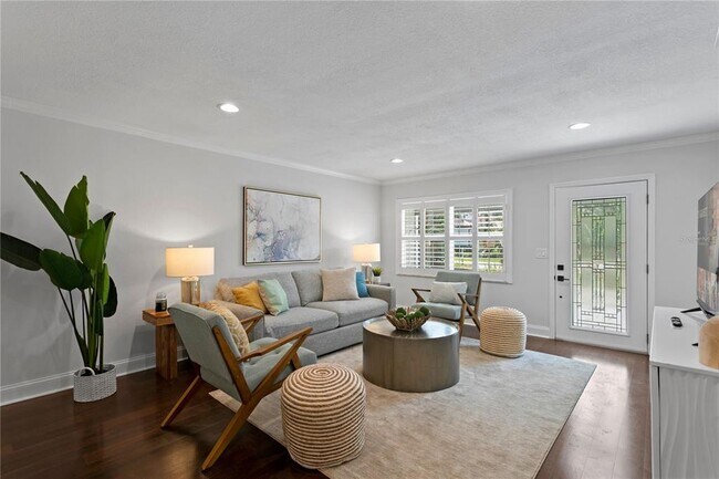 Building Photo - 4815 W San Rafael St