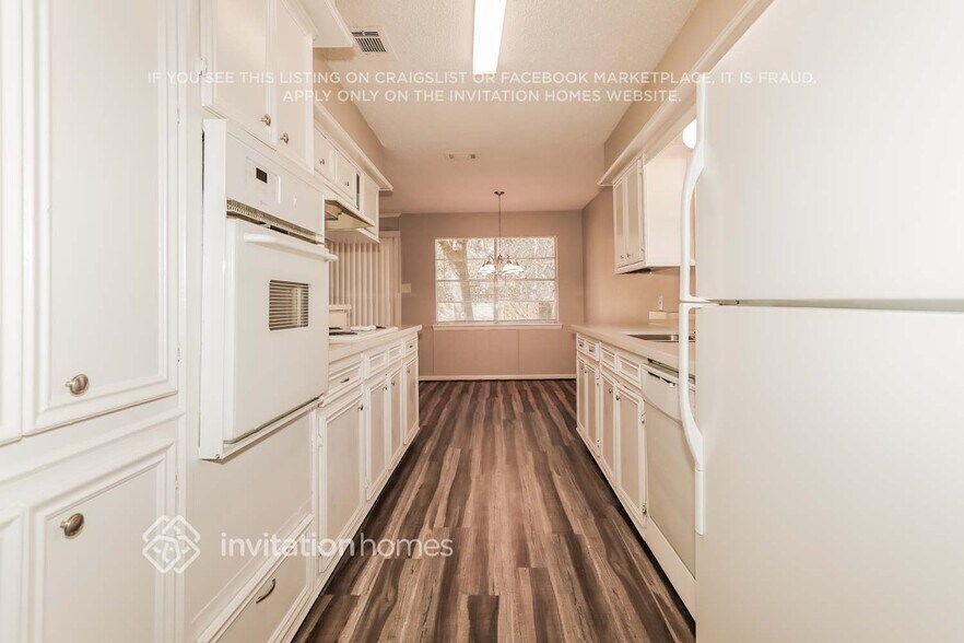 Building Photo - 8322 Autumn Willow Dr