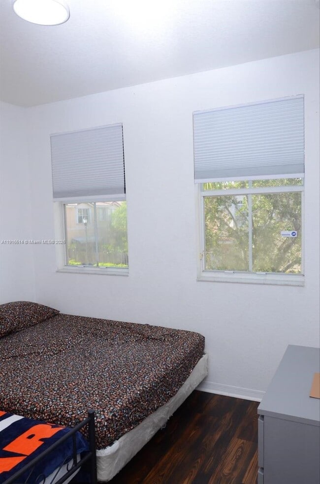 Building Photo - 12505 SW 124th Ct