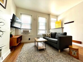 Building Photo - 1122 Cantrell St