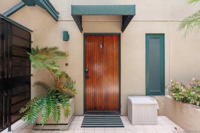 Building Photo - 8132 Camino del Sol