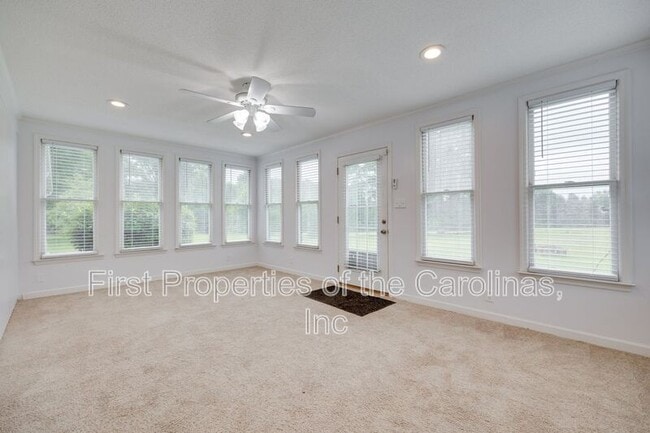 Building Photo - 1003 Chesterfield Ave