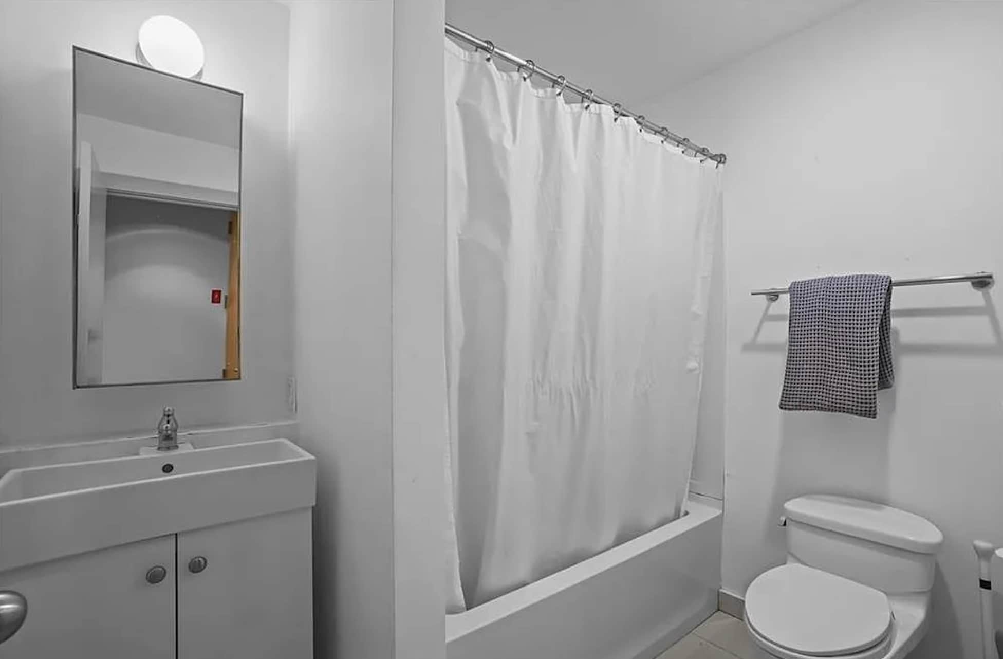 Building Photo - 93 Eddy St