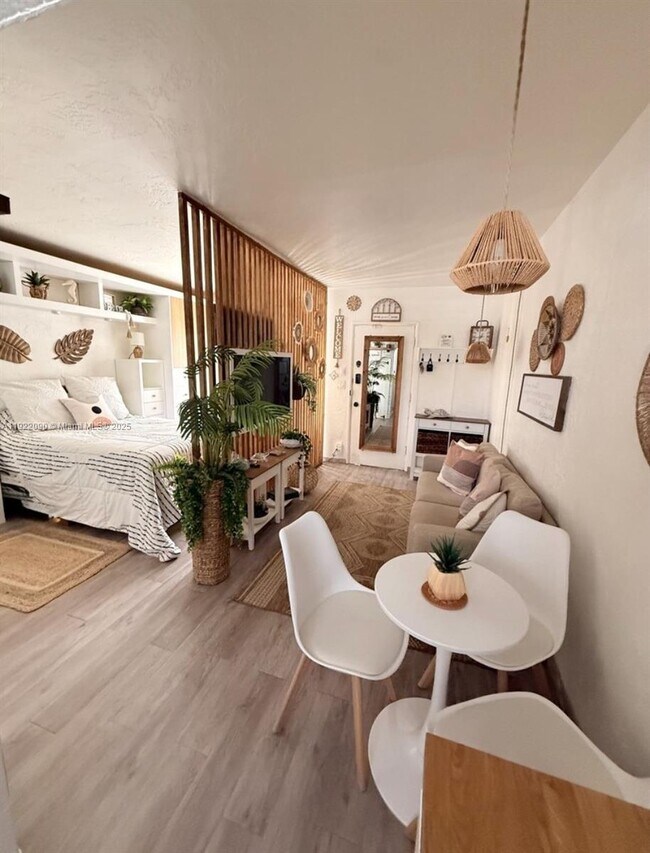 Building Photo - 309 Crocus Terrace