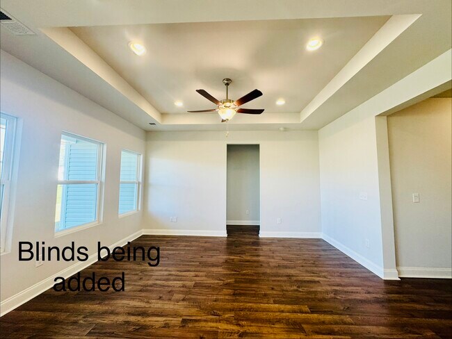 Building Photo - 2422 Capri Ct