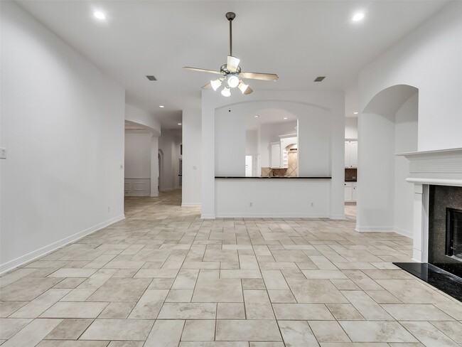 Building Photo - 1211 Sterling Ct