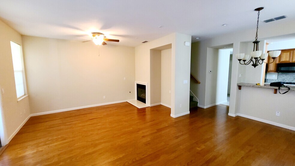 Building Photo - 429 Ranger Ct