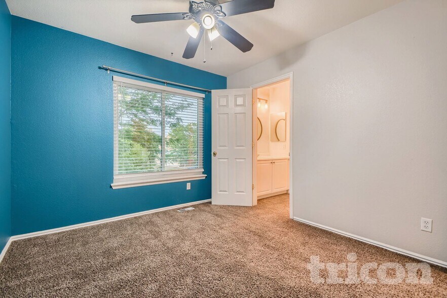 Building Photo - 8785 Katherine Ct