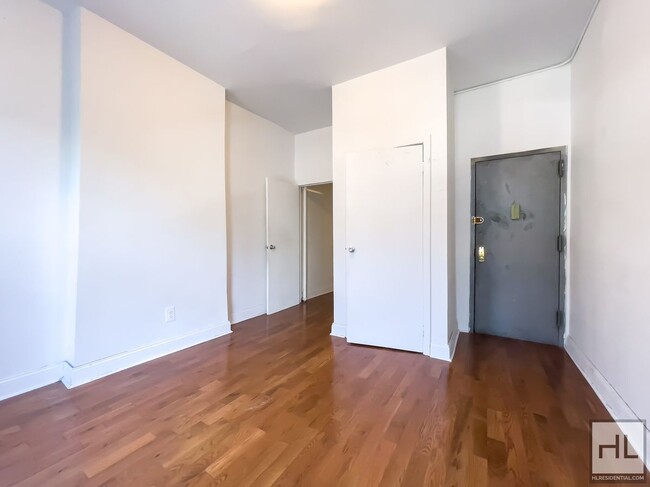 Building Photo - TROUTMAN STREET / Spacious Bushwick 2-Bed ...