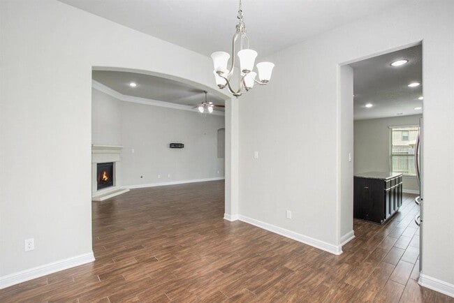 Building Photo - 18911 Cypress Bay Dr