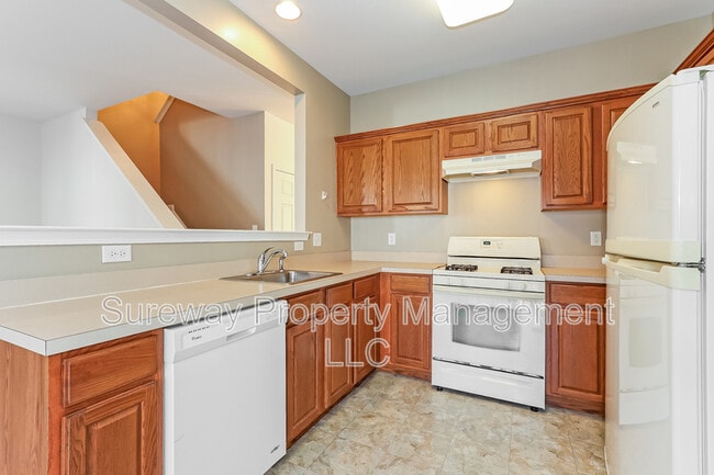 Building Photo - 162 Chancellor Dr