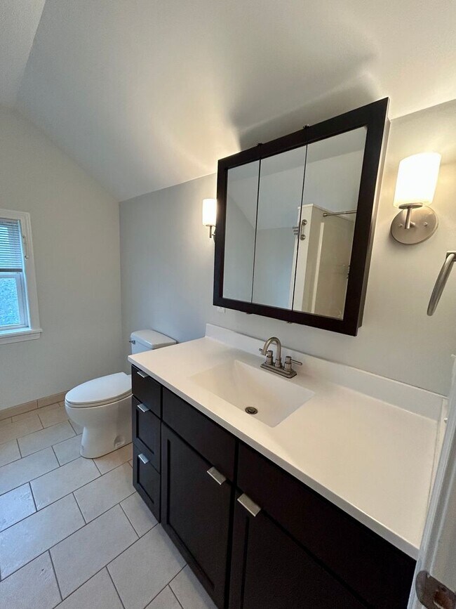 Building Photo - 118 Ashcraft Rd