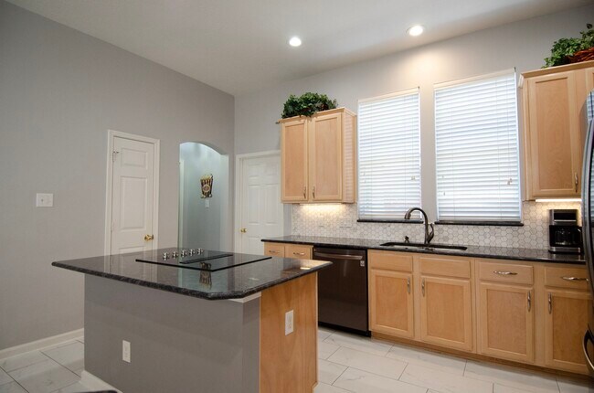 Building Photo - 1211 Campton Ct