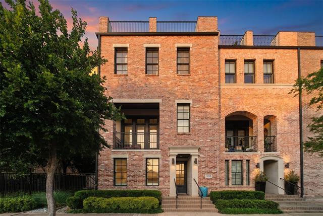 Building Photo - 520 S Pearl Expy