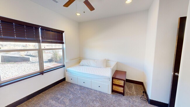 Building Photo - Partially Furnished Home