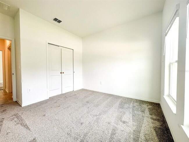 Building Photo - 719 Grove St