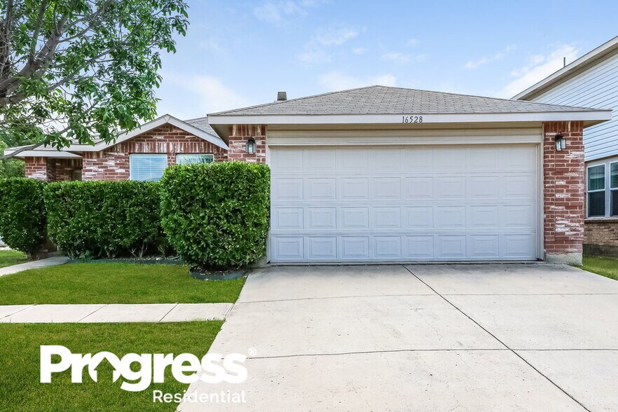 Primary Photo - 16528 Woodside Dr