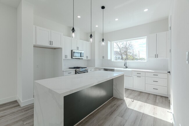 Building Photo - 7735 Hammerly Blvd