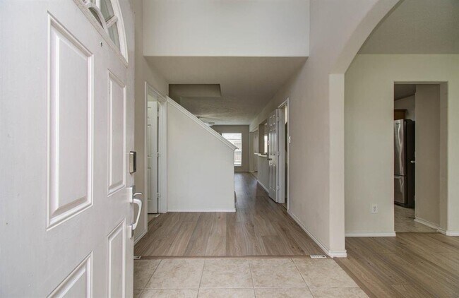 Building Photo - 12026 Parkers Hideaway Dr
