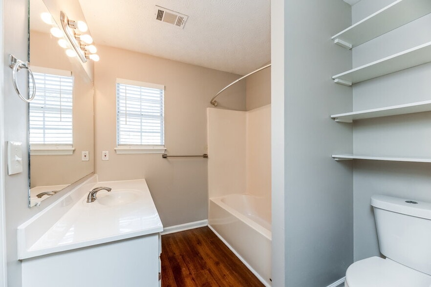 Building Photo - 101 Brandy Ct