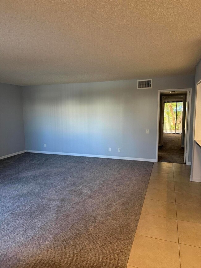 Building Photo - 2017 Normandy Ct