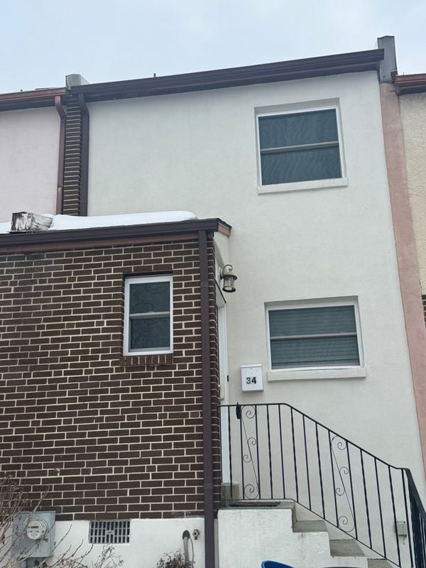 Building Photo - 34 Dora Dr