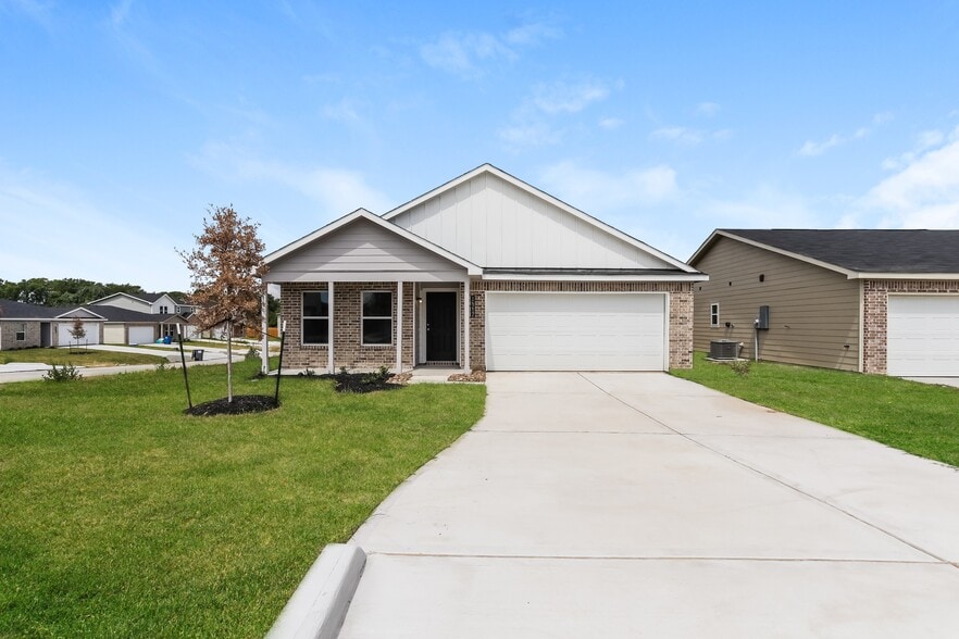 Primary Photo - 14212 Harlequin Dr