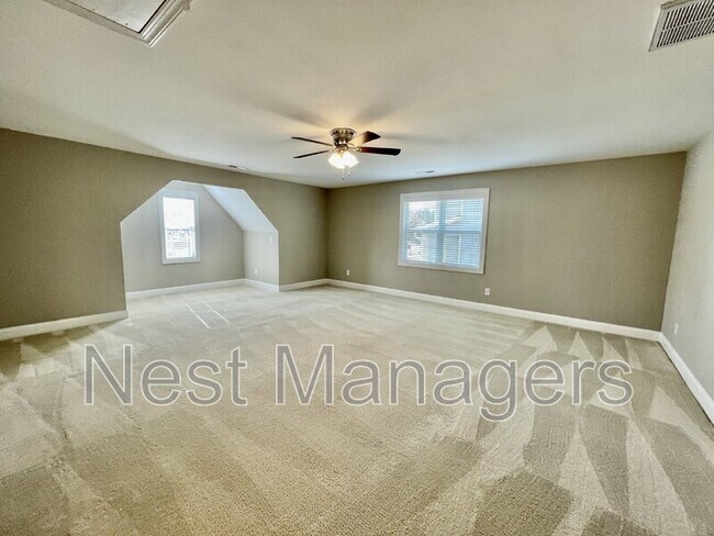 Building Photo - 385 Falls Creek Dr