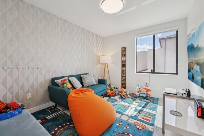 Building Photo - 8001 NW 41st St