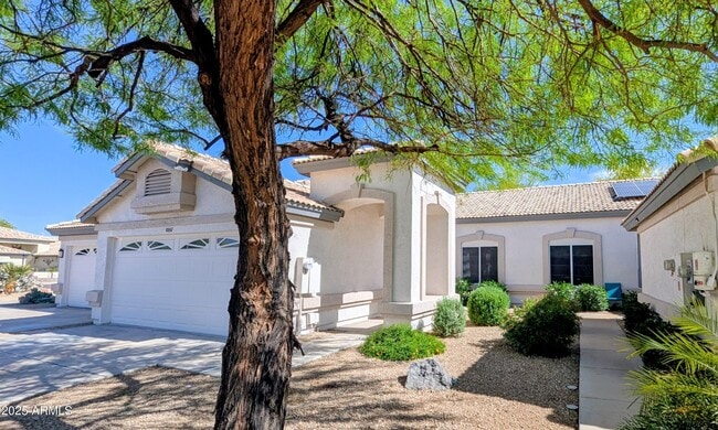Primary Photo - 10867 W Chino Dr